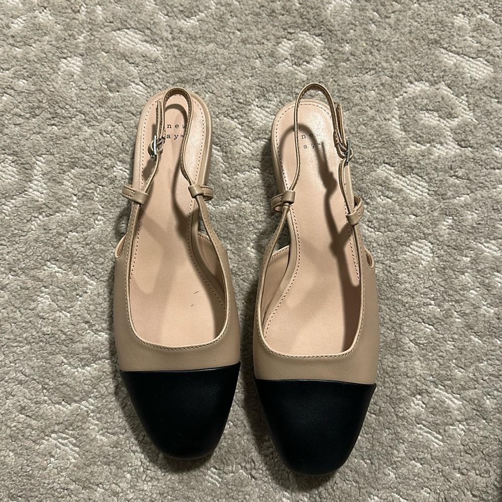 NWOT Cap toe sling back flats